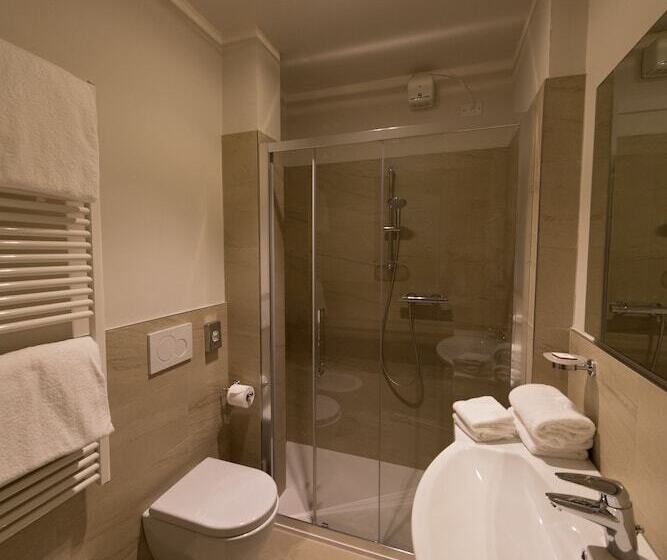 اتاق استاندارد یک نفره, Villa Madruzzo