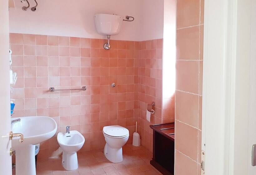חדר סטנדרט לארבעה, Villa Maria Pia