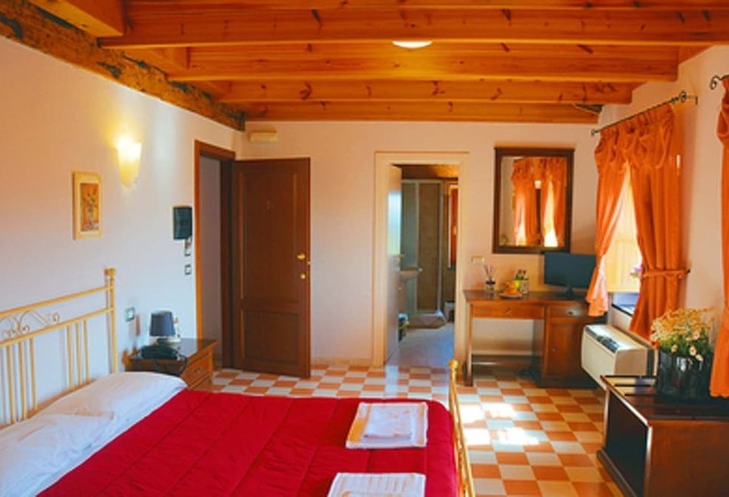 חדר סטנדרט לארבעה, Villa Maria Pia