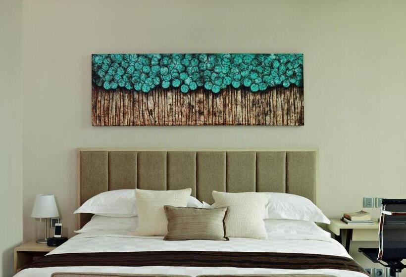 高级工作室, Fraser Residence Menteng, Jakarta