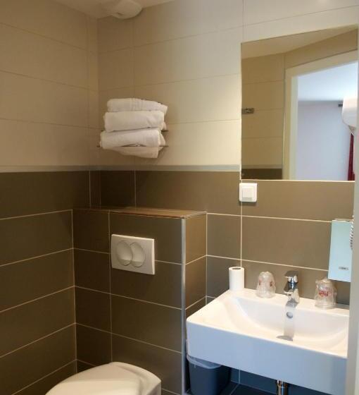 Номер Superior, Brit Hotel Montpellier Euromédecine