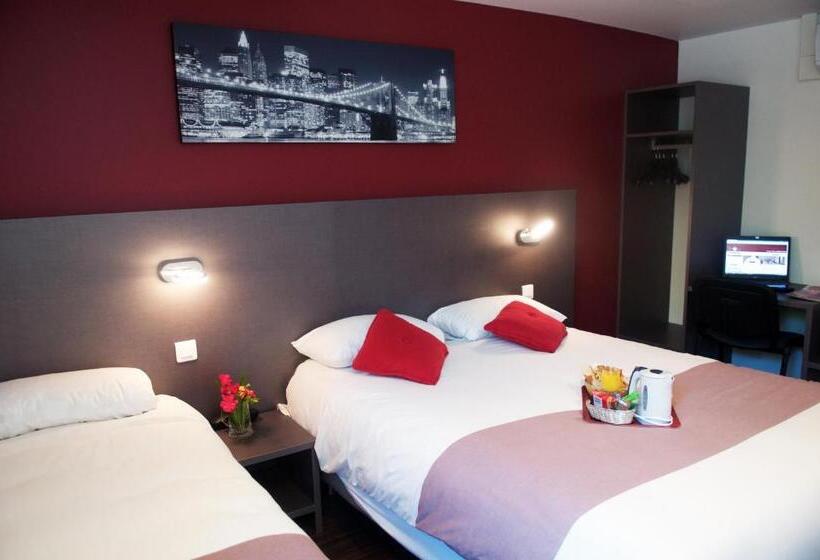 Номер Стандарт Трехместный, Brit Hotel Montpellier Euromédecine