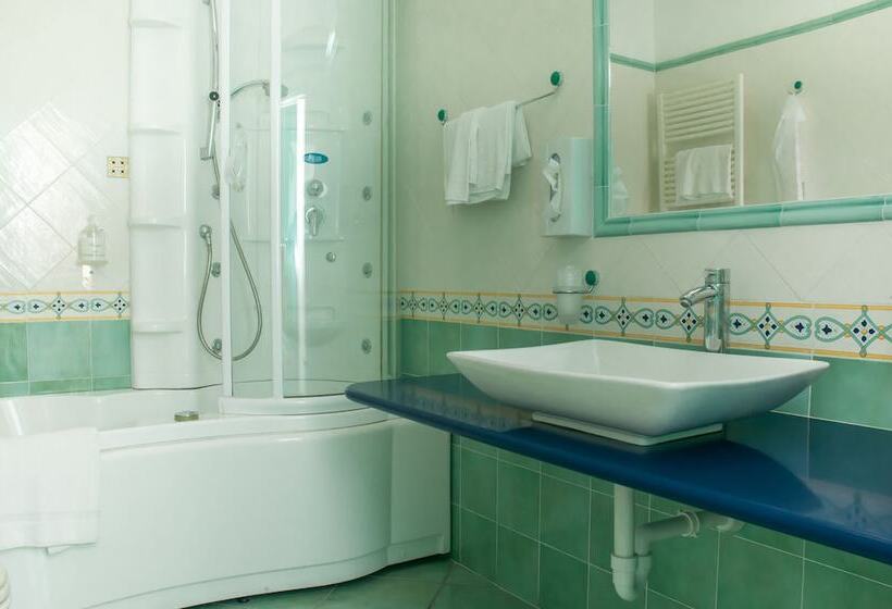 Полулюкс Вид на Море, Borgo Romantica   Resort & Spa