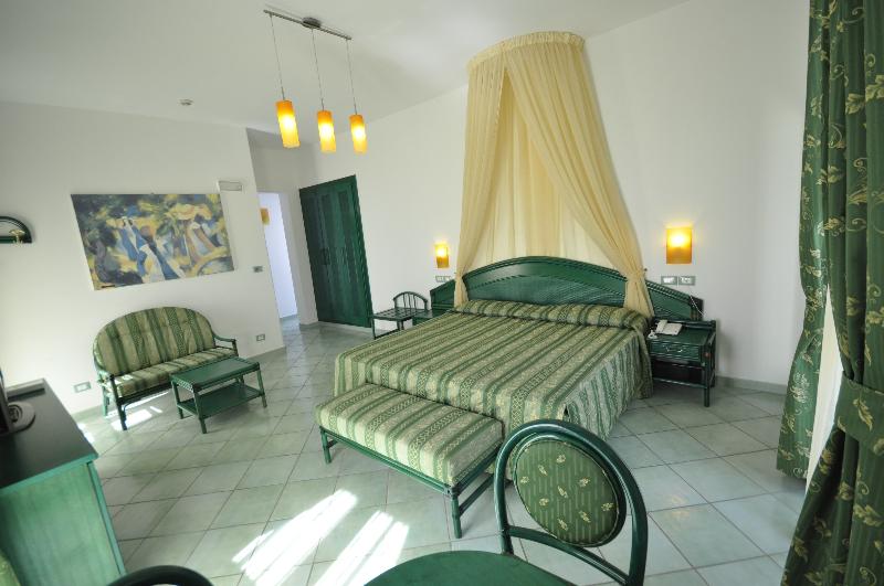 Полулюкс Вид на Море, Borgo Romantica   Resort & Spa