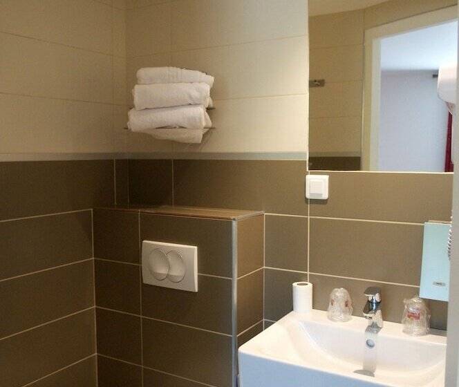 Номер Superior Одноместный, Brit Hotel Montpellier Euromédecine