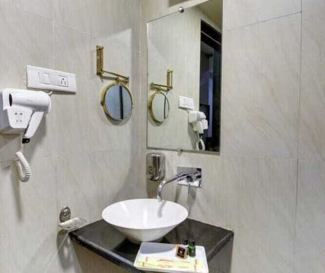 Deluxe Room, Sai Miracle