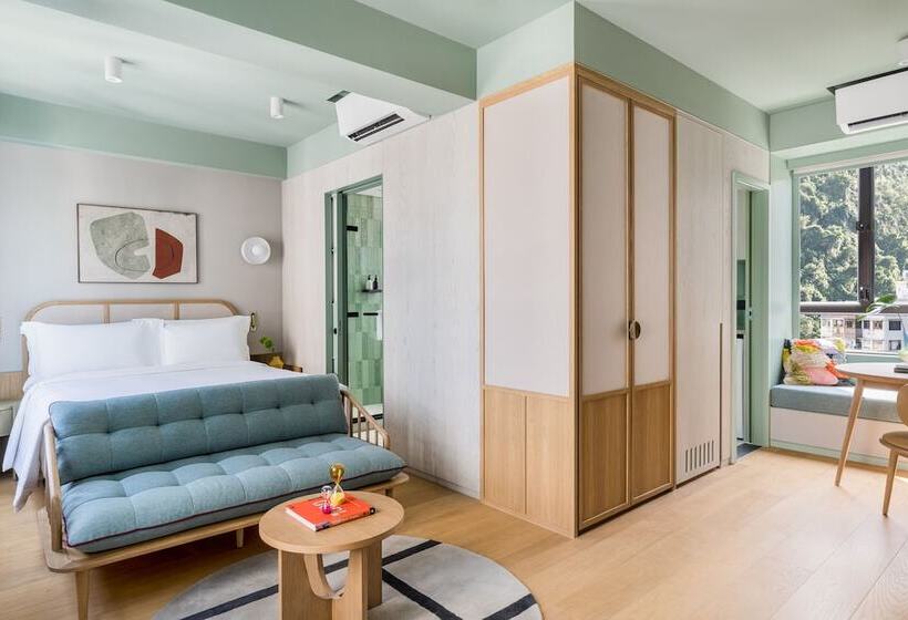 استودیوی استاندارد, Ying Nflo, Hong Kong, Wan Chai