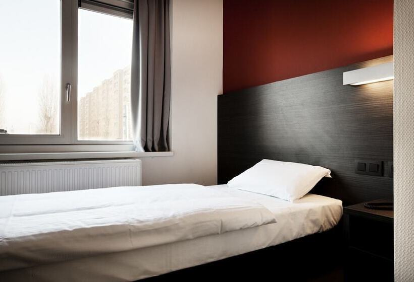 اتاق استاندارد یک نفره, Antwerp Harbour