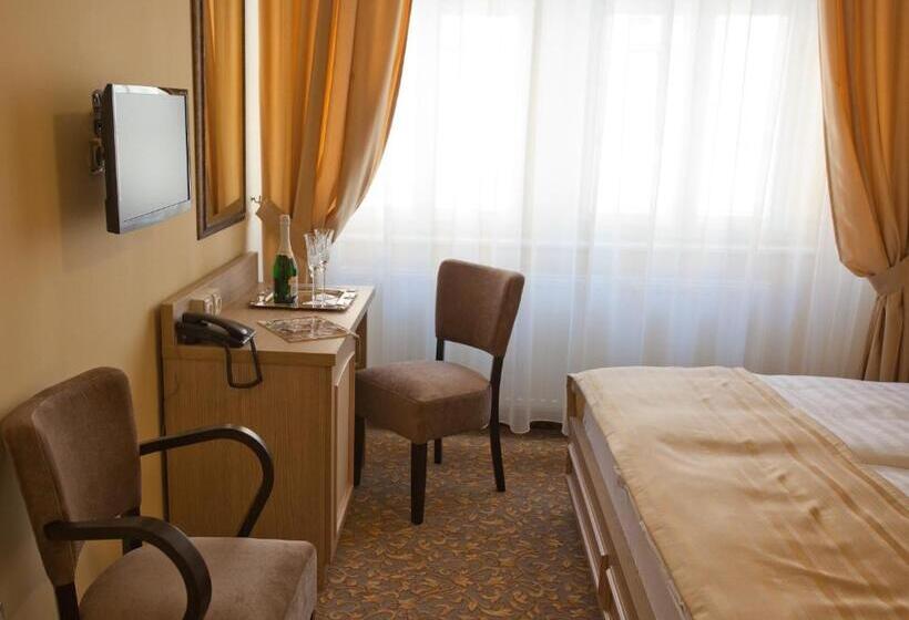 스탠다드 룸, Barokk Hotel Promenád