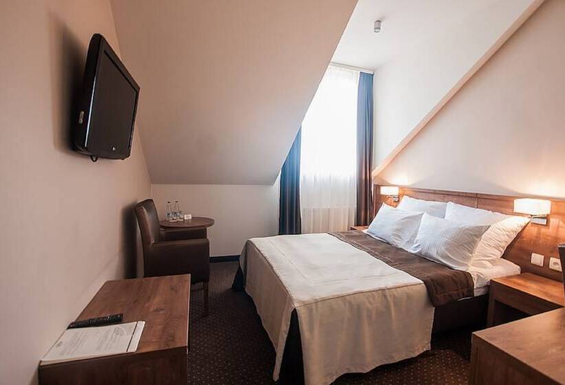 Quarto Estandar, Gem
