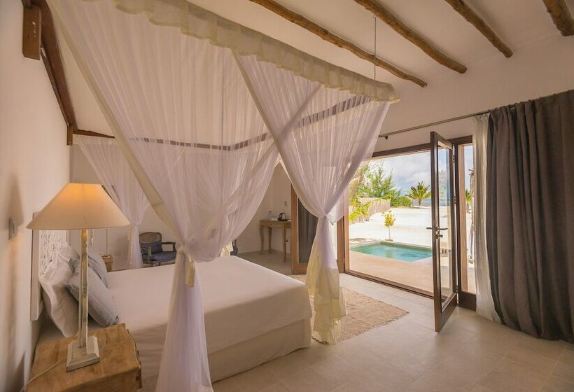 ویلا سوپریور 2 خوابه, Konokono Beach Resort And Isaraya Luxury Overwater Villas
