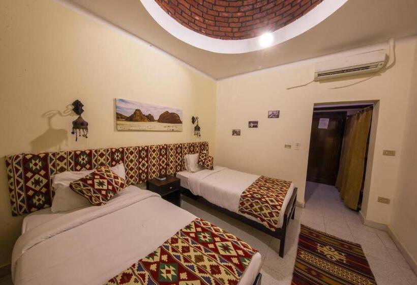 اتاق استاندارد با بالکن و چشم‌انداز دریا, The Bedouin Moon