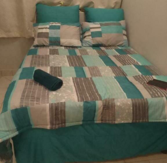 Номер Стандарт, Tl Yahweh Guest House