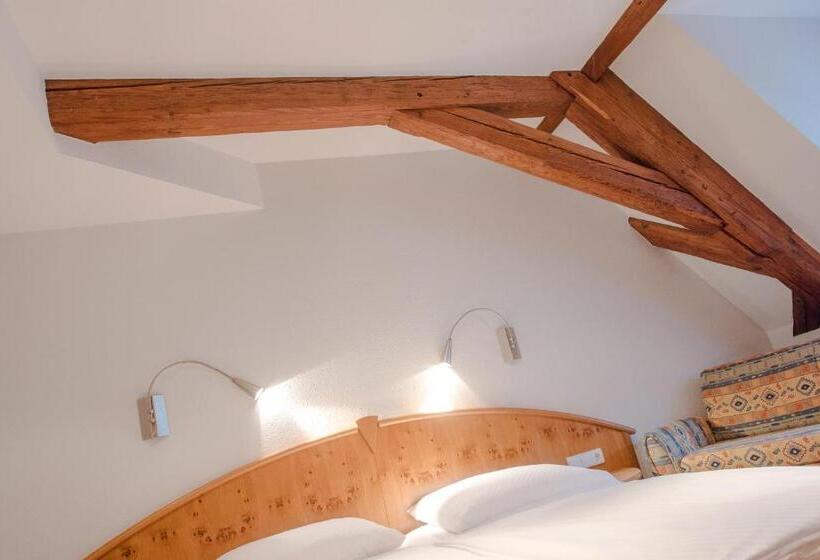Четырехместный Номер Стандарт, Gasthof Zum Rossle