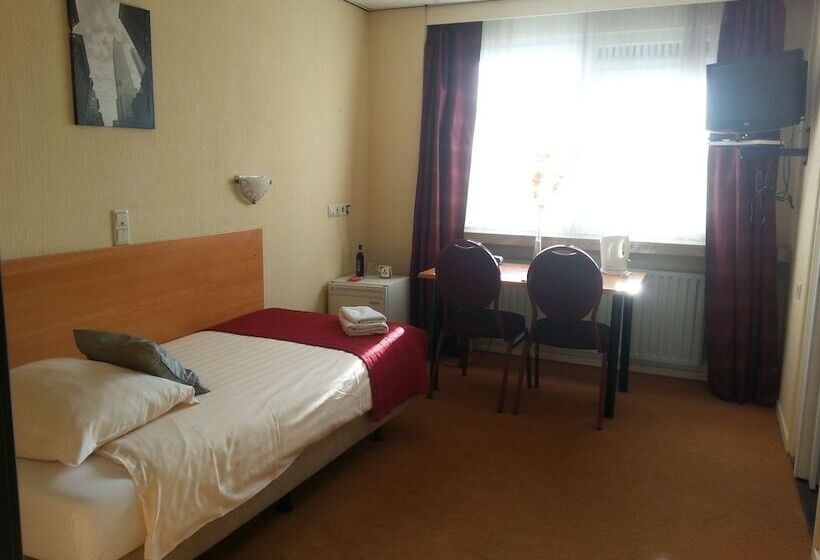 اتاق استاندارد یک نفره, Oranje Hotel Sittard
