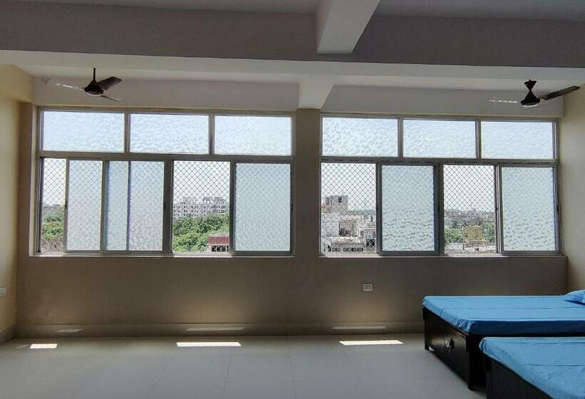 تختخواب در اتاق مشترک, Ashiyana Rest House