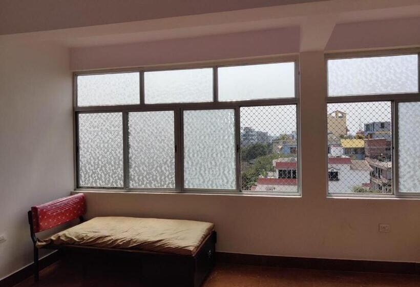 تختخواب در اتاق مشترک, Ashiyana Rest House
