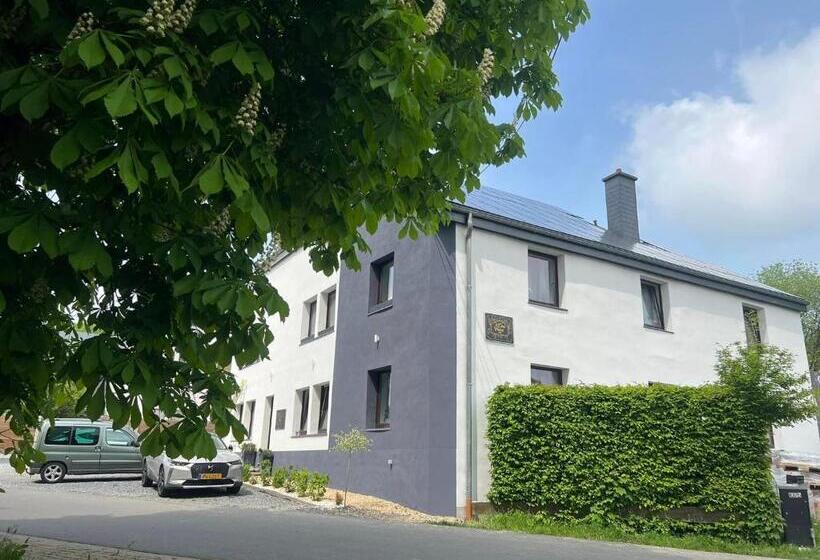 Апартаменты 3 Спальни, Le Clos Fleuri