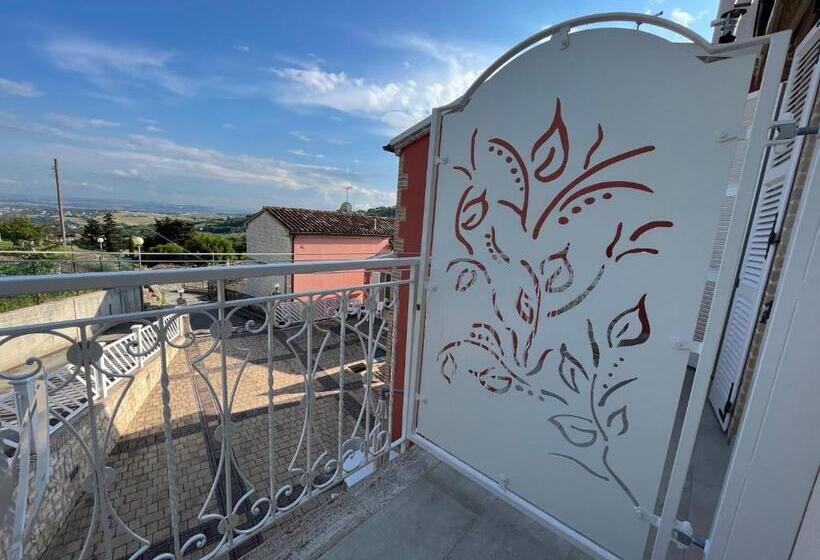 سوییت خانوادگی, Fonte D Olio Conero Relais