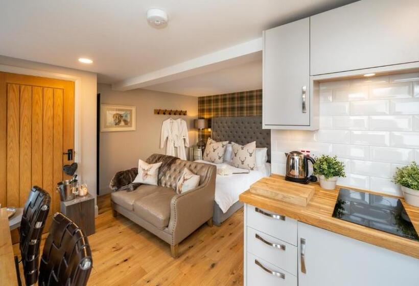 غرفة ديلوكس سرير كينج, Nether Glenny Farm