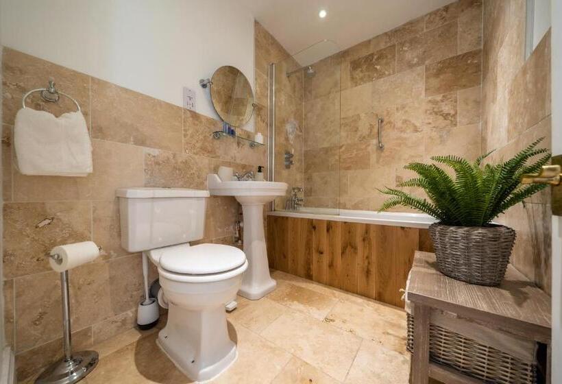 منزل غرفة نوم واحدة, Nether Glenny Farm