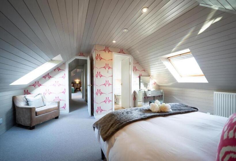 منزل غرفتين نوم, Nether Glenny Farm