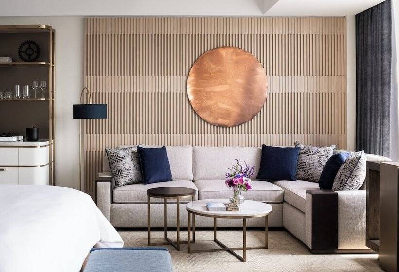 이그제큐티브 스위트, Four Seasons Hotel Minneapolis