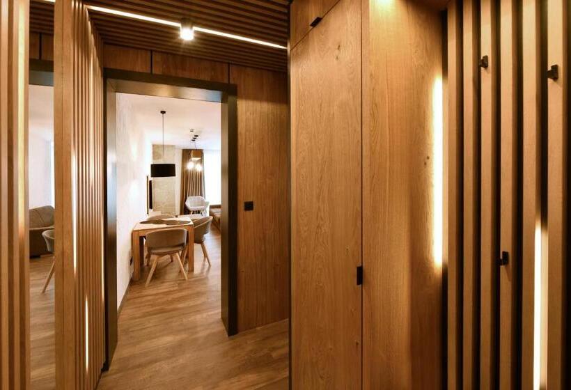 디럭스 스튜디오, Aplend Hotel Ovruč