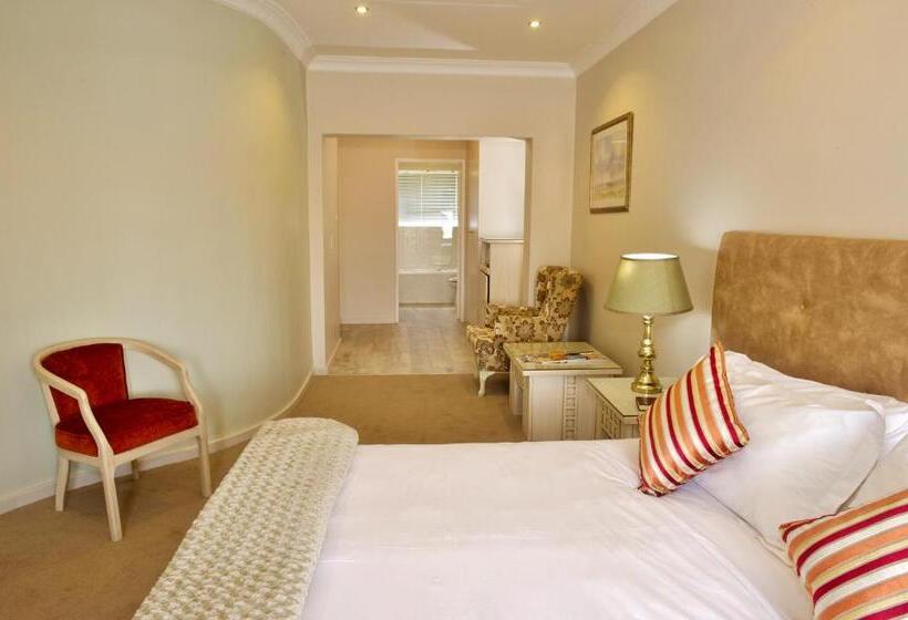 Quarto Standard Casa de Banho Partilhada, Cedarwoods Of Sandton