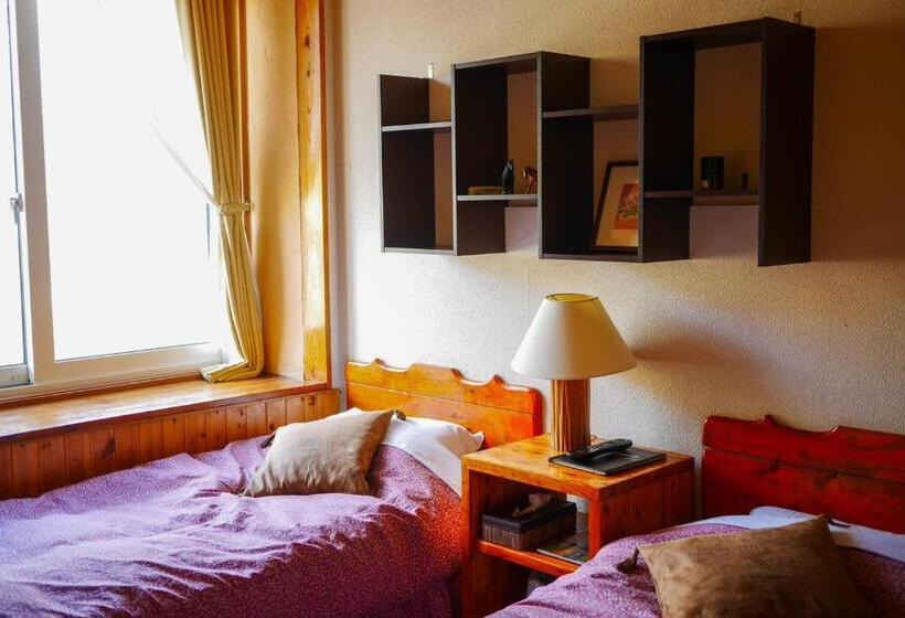 اتاق استاندارد با چشم‌انداز کوهستان, Country Inn Milky House