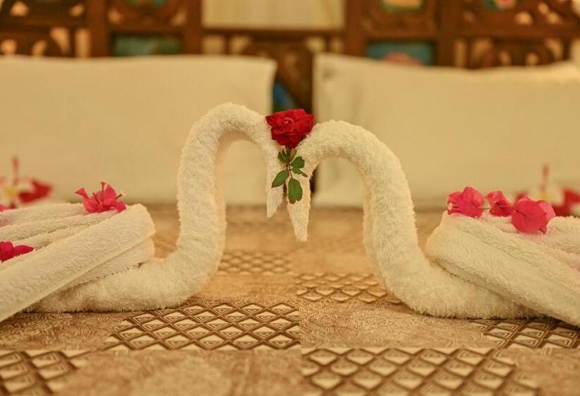 اتاق لوکس, Lions  Luxury Eco Resort & Spa
