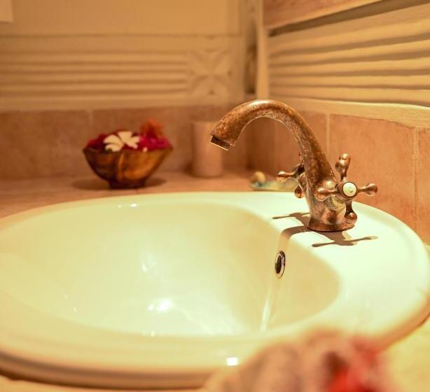 سوییت, Lions  Luxury Eco Resort & Spa