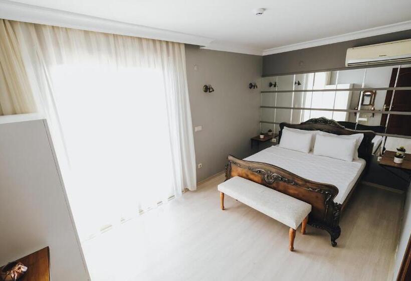 带阳台的豪华间, Muup Alaçatı