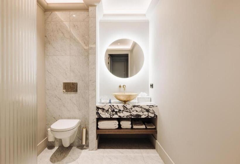 Quarto Estandar com Vistas, 717
