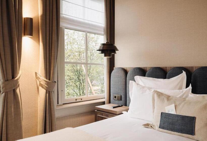 Quarto Estandar com Vistas, 717