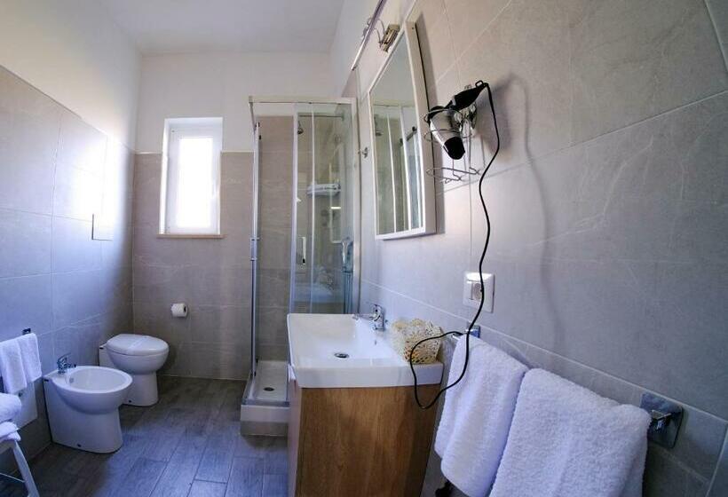 اتاق استاندارد با بالکن, A Casa Di Chiara Bed And Breakfast