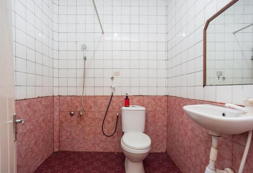 Семейный Номер, Reddoorz @ Jalan Jendral Sudirman Jambi 2