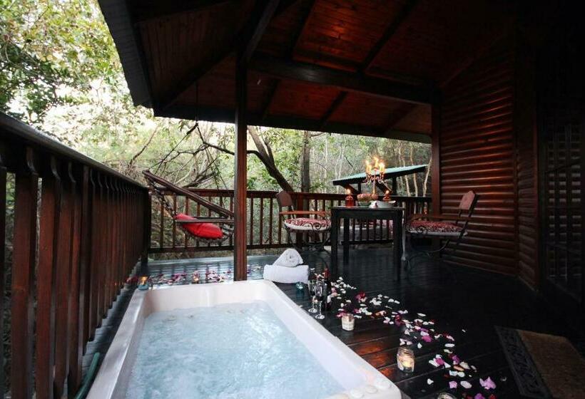کلبه ییلاقی, Thulamela Couples Retreat