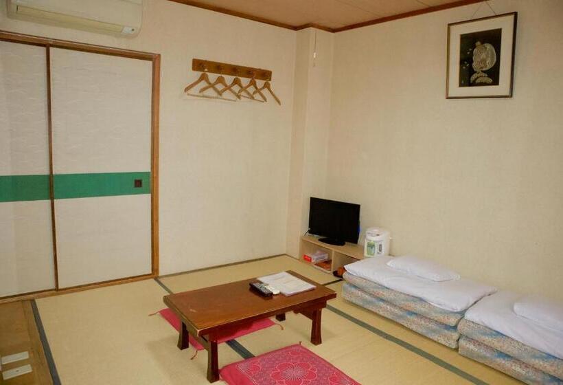 Номер Стандарт Совместная Ванная, City Pension Tommy Rich Inn Kyoto