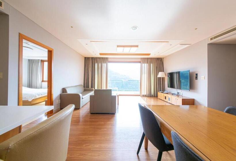 Номер Deluxe, Elysian Gangchon Resort