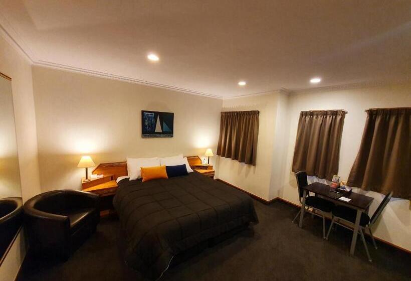 스탠다드 스튜디오 킹침대, Fitzherbert Castle Motel