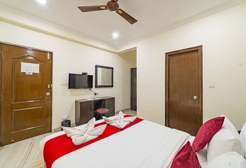 Quarto Estandar, Athome, Whitefields, Kondapur