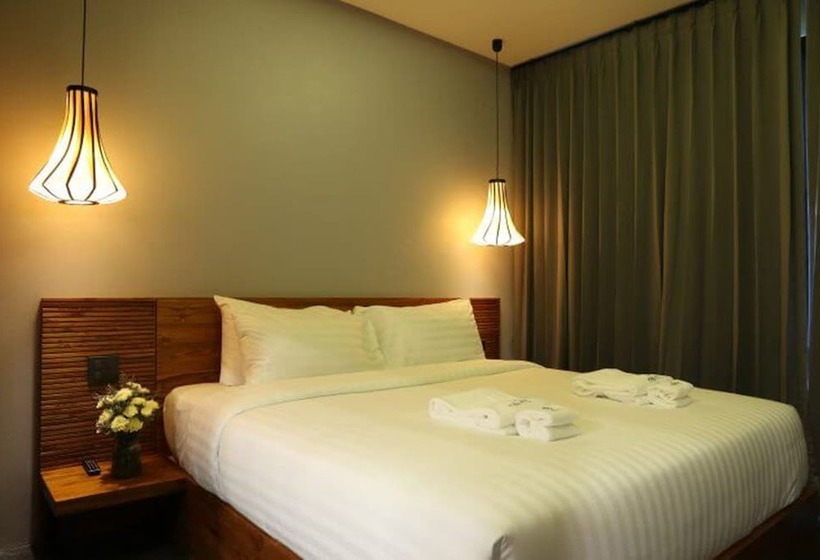 デラックスルーム, Inthira Vang Vieng