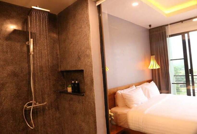 プレミアムルーム, Inthira Vang Vieng