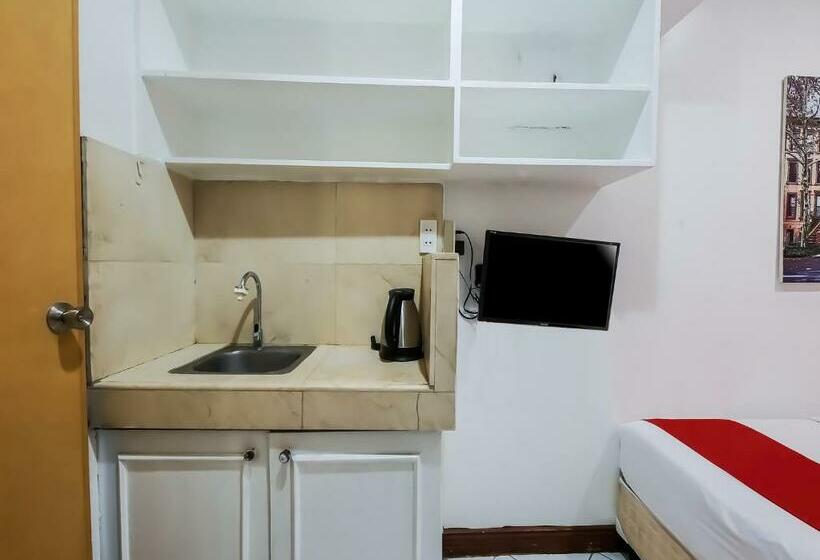 Номер Стандарт, City Stay Inns Makati Avenue