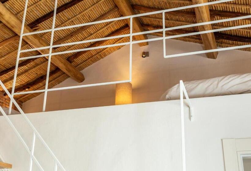 اتاق استاندارد چهار تخته, Domu Qirat   Authentic Rooms & Terraces