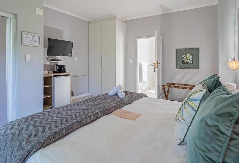 اتاق لوکس با تخت بزرگ, The Salene Hotel & Cottages