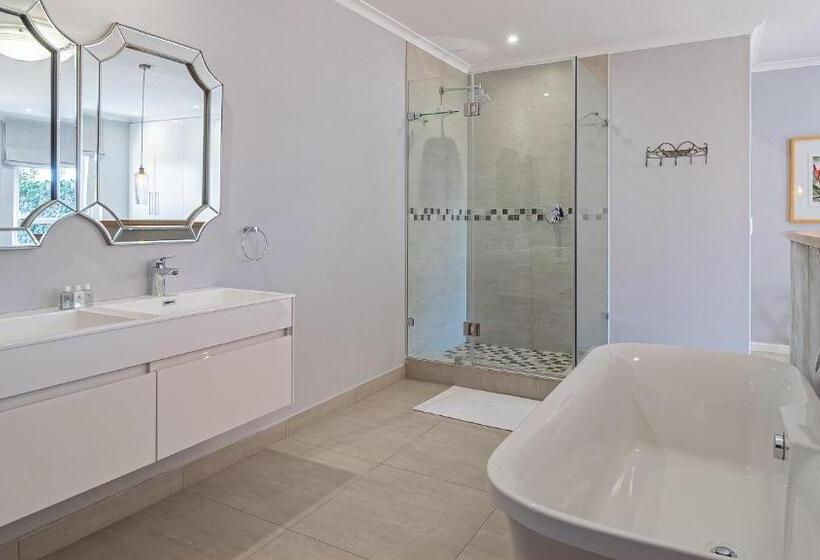 اتاق استاندارد با تخت بزرگ, The Salene Hotel & Cottages