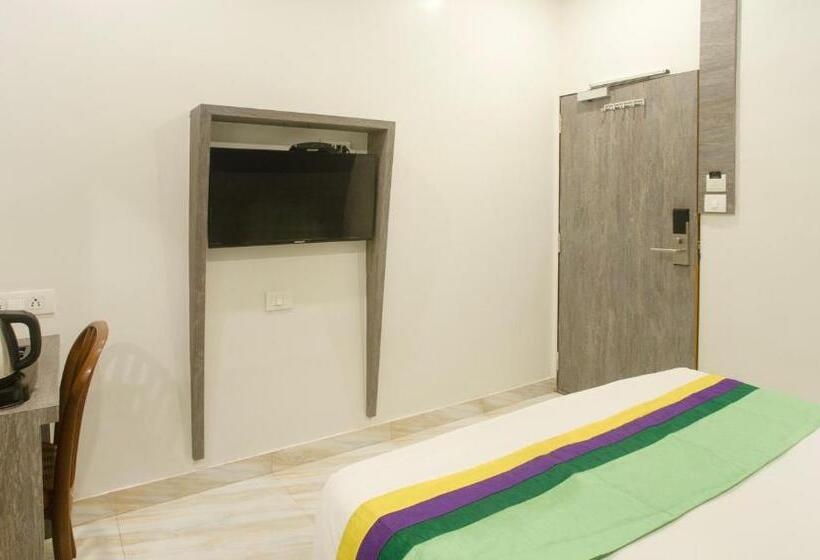 اتاق اکونومی, Treebo Urban, 1 Km From Railway Station