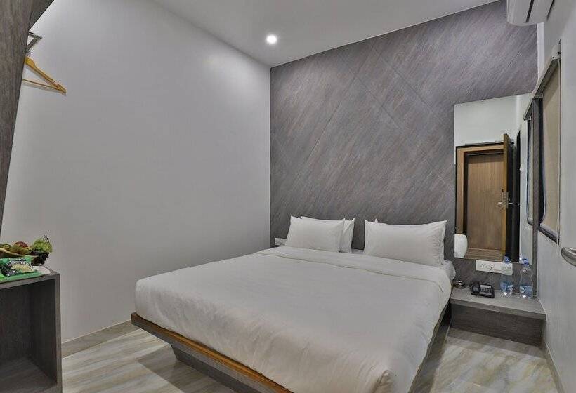 اتاق استاندارد, Treebo Urban, 1 Km From Railway Station